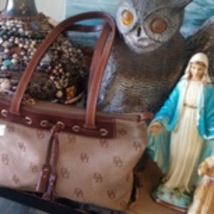 Dooney Burke satchel handbag DB